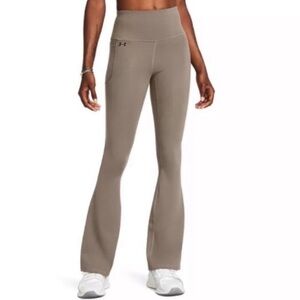 NWOT Under Armour Motion Flare Pants